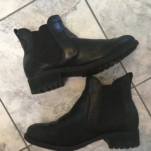 UGG Black Leather Boots (BONHAM III BOOT)